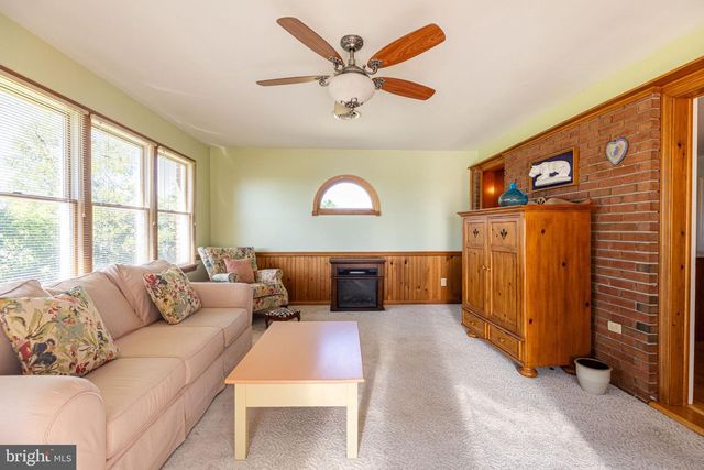 1115 GAYMAN RD, Chambersburg, PA 17202
