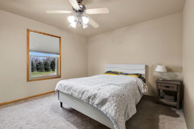 1280 Orchard CIRCLE, Oconomowoc, WI 53066