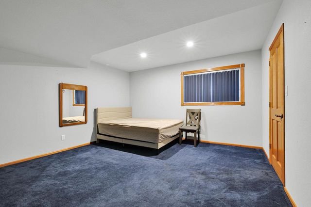 1280 Orchard CIRCLE, Oconomowoc, WI 53066