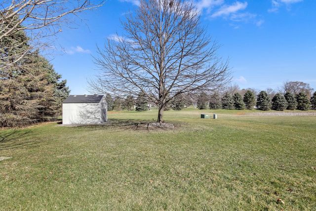 1280 Orchard CIRCLE, Oconomowoc, WI 53066