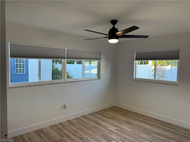 4936 Nassau CT, Cape Coral, FL 33904