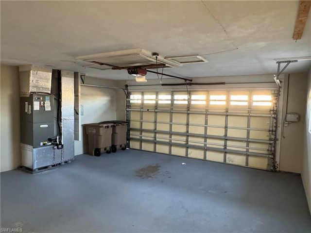 4936 Nassau CT, Cape Coral, FL 33904