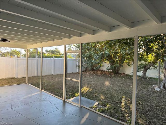 4936 Nassau CT, Cape Coral, FL 33904