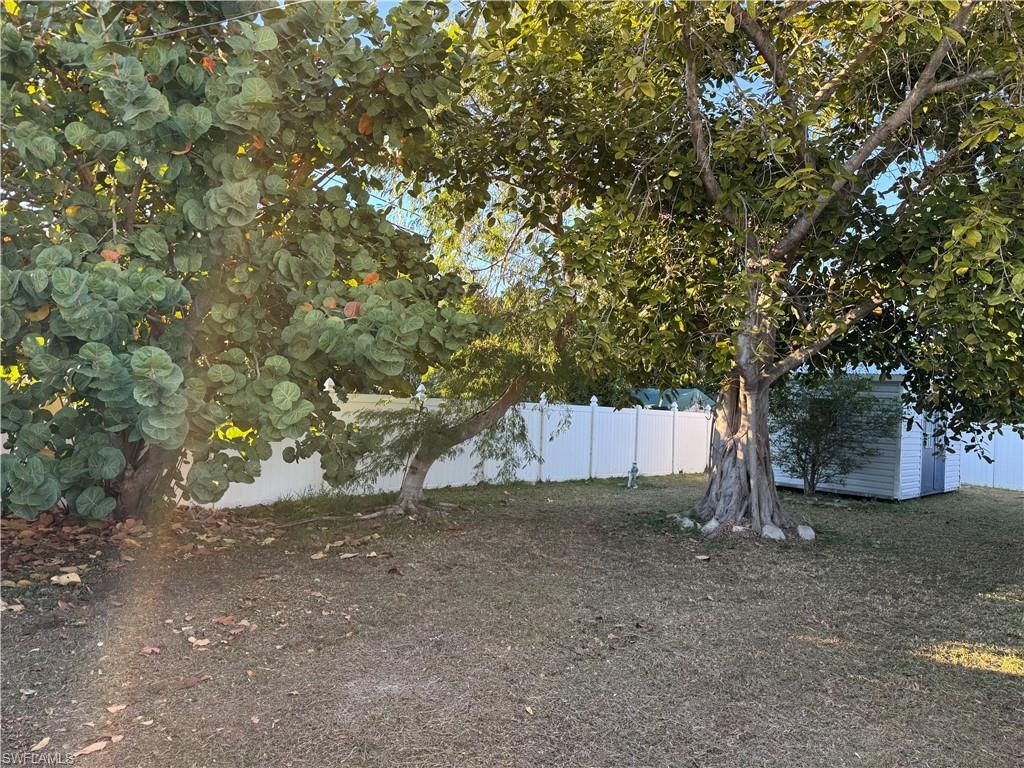 Image 32 of property listing at 4936 Nassau CT, Cape Coral, FL 33904