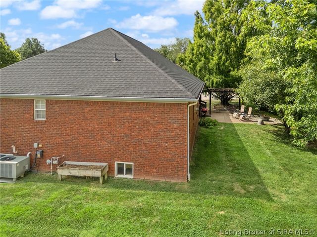 6610 Deerfield Drive, Charlestown, IN 47111