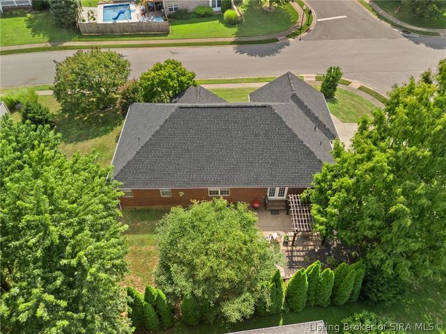 6610 Deerfield Drive, Charlestown, IN 47111