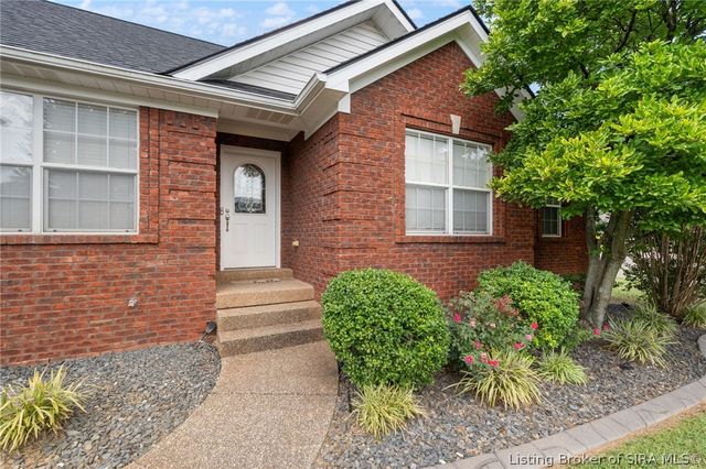 6610 Deerfield Drive, Charlestown, IN 47111