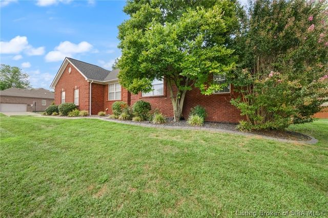 6610 Deerfield Drive, Charlestown, IN 47111
