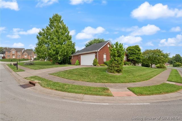6610 Deerfield Drive, Charlestown, IN 47111
