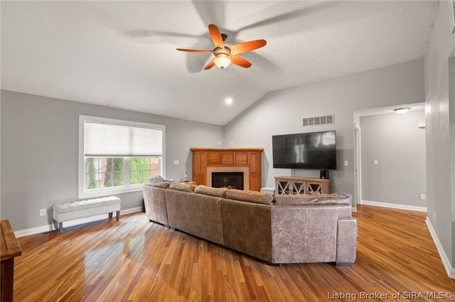 6610 Deerfield Drive, Charlestown, IN 47111