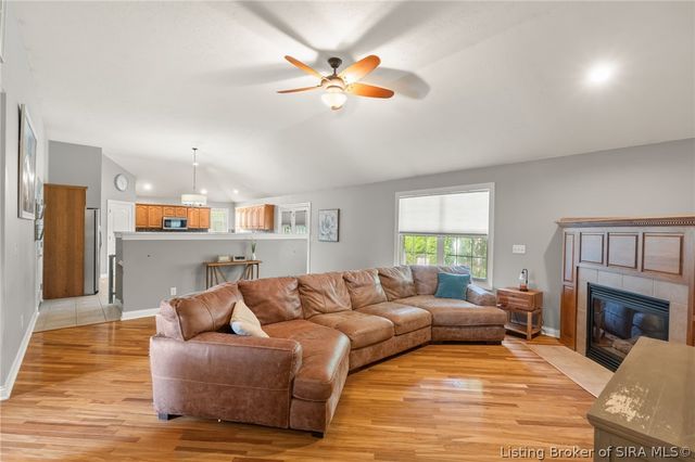 6610 Deerfield Drive, Charlestown, IN 47111