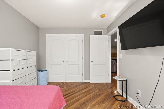 6610 Deerfield Drive, Charlestown, IN 47111