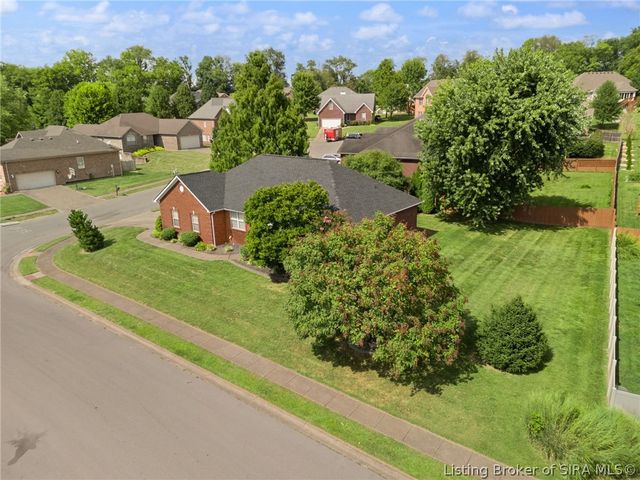6610 Deerfield Drive, Charlestown, IN 47111