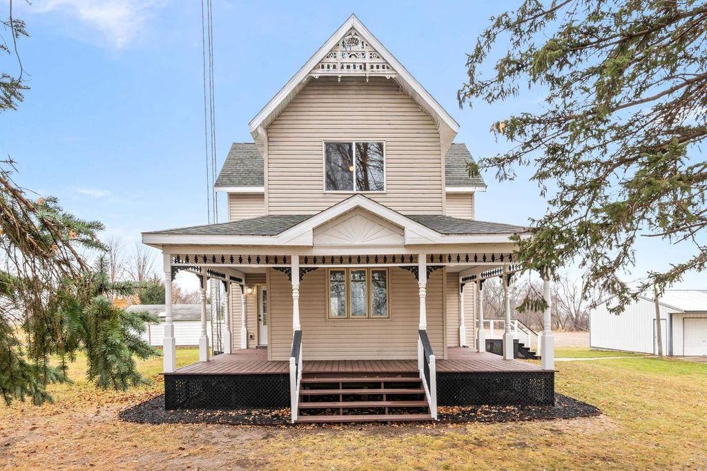 N4261 County Rd N Road, Markesan, WI 53946