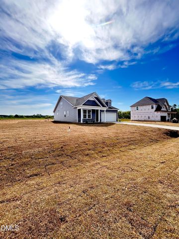 82 Maverick Lane, Dunn, NC 28334