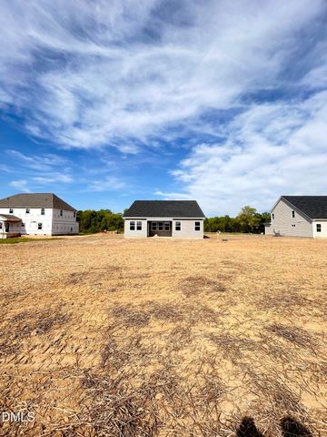 82 Maverick Lane, Dunn, NC 28334