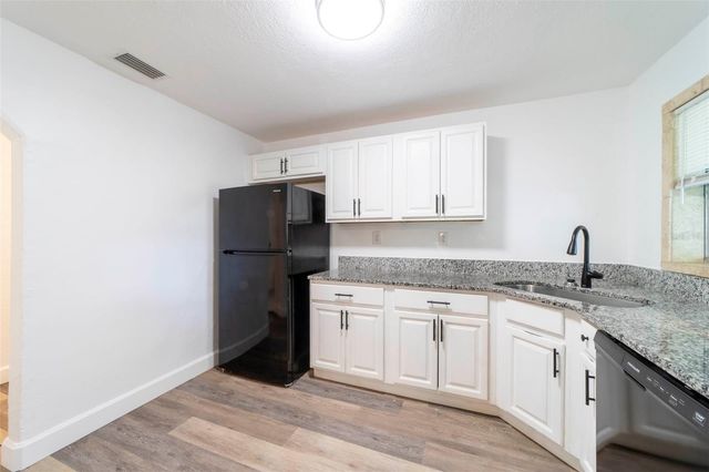 9 PALMIRA ROAD, Debary, FL 32713