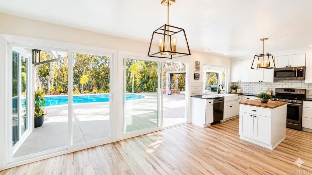 9927 Dichondra Ct, San Diego, CA 92131 — exterior