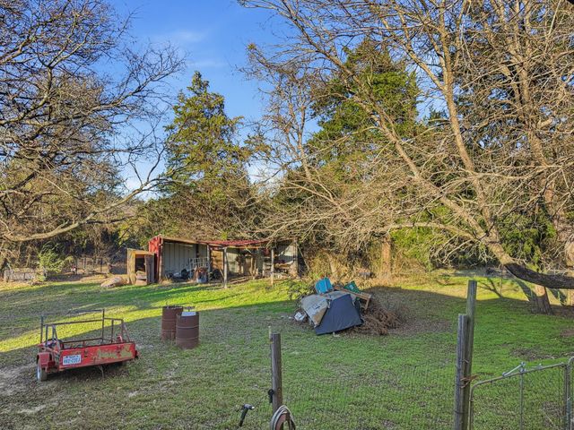266 Bennett Road, Ennis, TX 75119