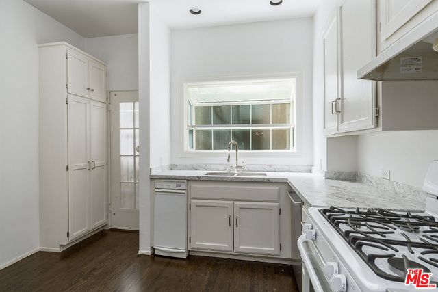 403 S BEDFORD Drive, Beverly Hills, CA 90212