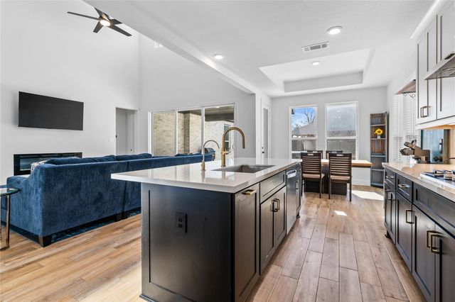 10606 Kingston Spring Drive, Missouri City, TX 77459