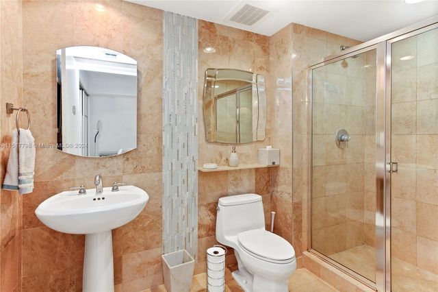 1830 S Ocean Dr UP5010, Hallandale Beach, FL 33009