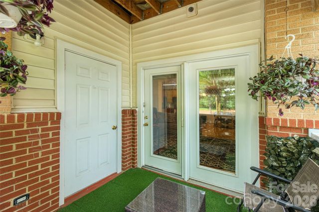 11915 Ridgeway Park Drive, Charlotte, NC 28277