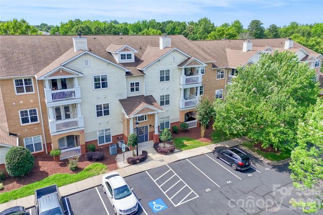 11915 Ridgeway Park Drive, Charlotte, NC 28277