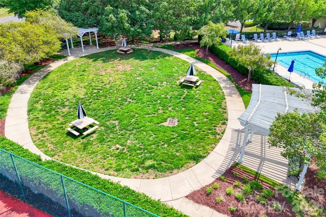 11915 Ridgeway Park Drive, Charlotte, NC 28277