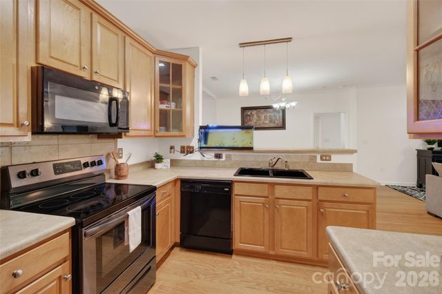 11915 Ridgeway Park Drive, Charlotte, NC 28277