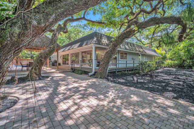 5820 SW 37th Terrace, Fort Lauderdale, FL 33312