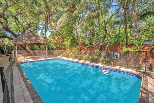 5820 SW 37th Terrace, Fort Lauderdale, FL 33312