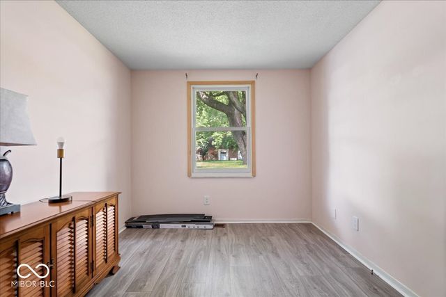 121 Coronado Road, Indianapolis, IN 46234