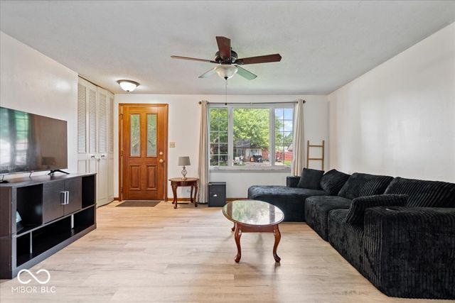 121 Coronado Road, Indianapolis, IN 46234