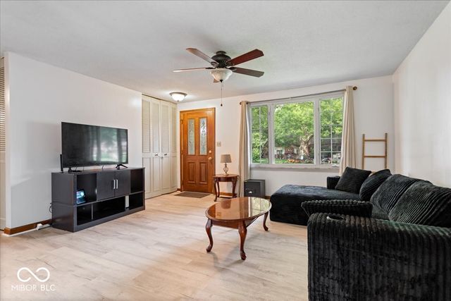 121 Coronado Road, Indianapolis, IN 46234