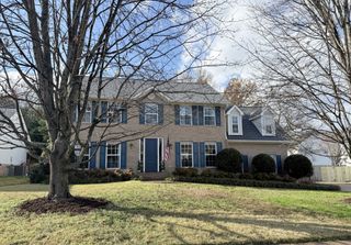 2005 Trenton Dr, Spring Hill, TN 37174