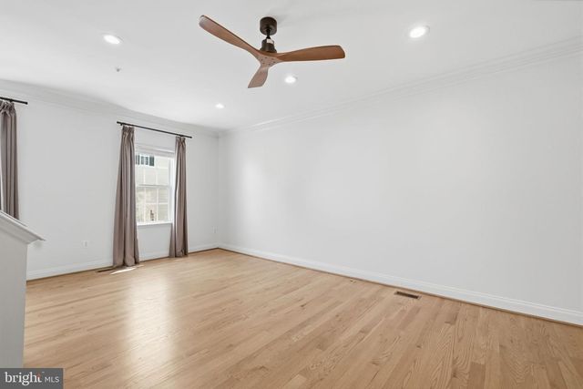 3839 WATKINS MILL DR, Alexandria, VA 22304