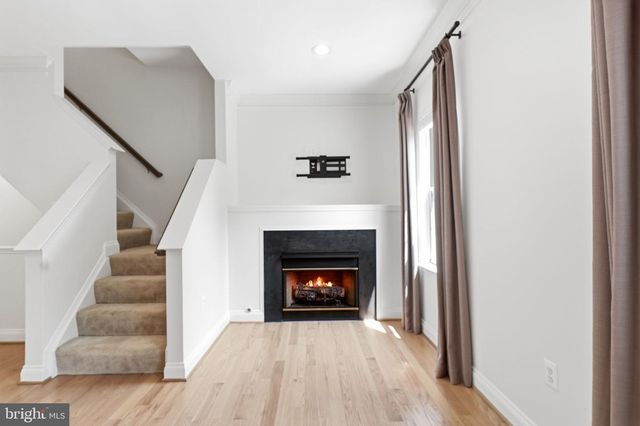 3839 WATKINS MILL DR, Alexandria, VA 22304