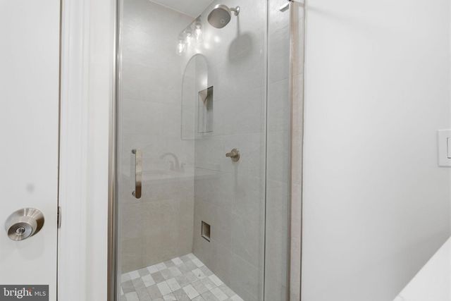 3839 WATKINS MILL DR, Alexandria, VA 22304