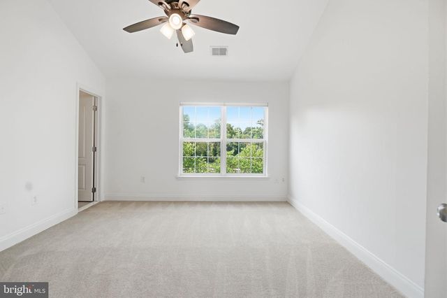 3839 WATKINS MILL DR, Alexandria, VA 22304