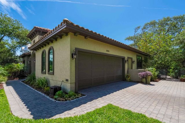 300 S La Crescenta Drive, St Augustine, FL 32080