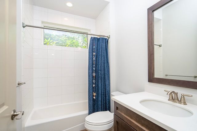 300 S La Crescenta Drive, St Augustine, FL 32080