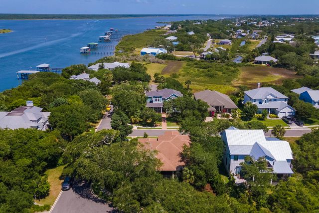 300 S La Crescenta Drive, St Augustine, FL 32080