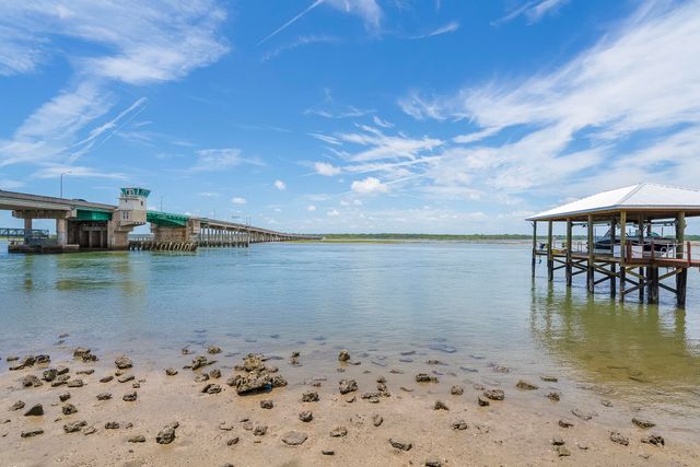 300 S La Crescenta Drive, St Augustine, FL 32080