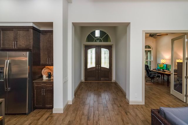 300 S La Crescenta Drive, St Augustine, FL 32080