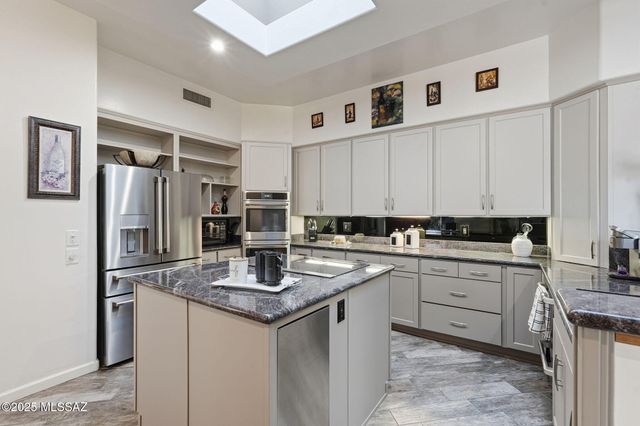 2855 W Lambert Lane, Tucson, AZ 85742