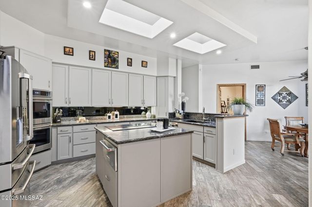 2855 W Lambert Lane, Tucson, AZ 85742