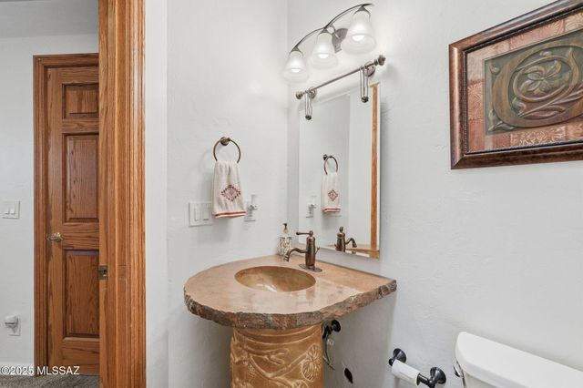 2855 W Lambert Lane, Tucson, AZ 85742