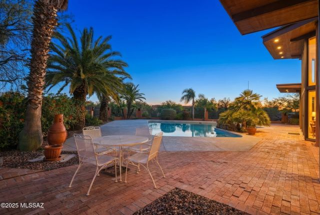 2855 W Lambert Lane, Tucson, AZ 85742