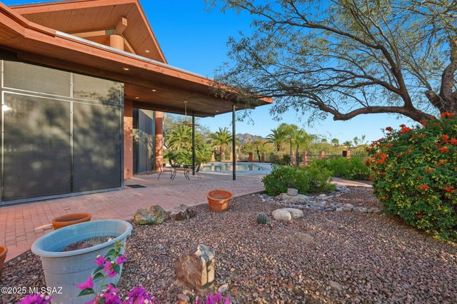 2855 W Lambert Lane, Tucson, AZ 85742